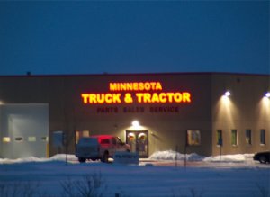 mn-truck-night06